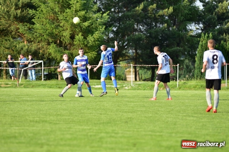 Zdjęcie w galerii na portalu naszraciborz.pl: Wyrównane starcie Kobyli z Zawadą Książęcą [FOTO] wiadomości z regionu