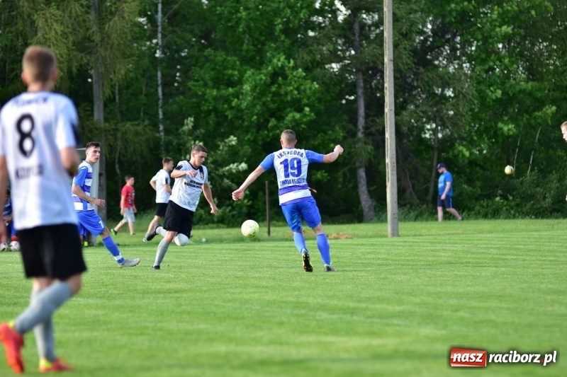 Zdjęcie w galerii na portalu naszraciborz.pl: Wyrównane starcie Kobyli z Zawadą Książęcą [FOTO] wiadomości z regionu