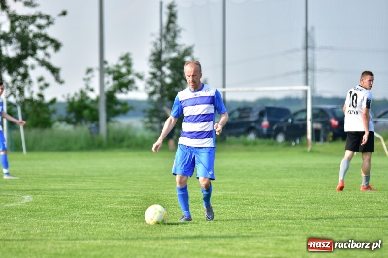 Zdjęcie w galerii na portalu naszraciborz.pl: Wyrównane starcie Kobyli z Zawadą Książęcą [FOTO] wiadomości z regionu