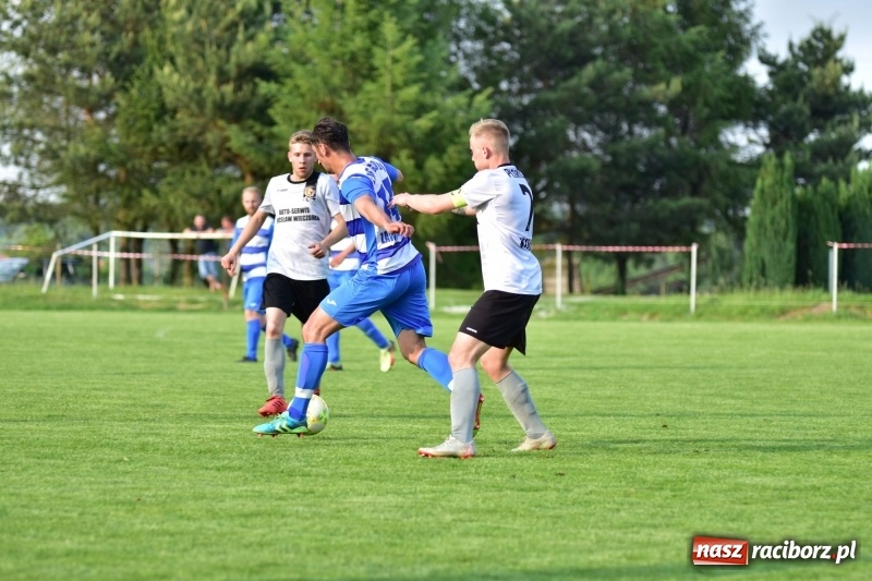 Zdjęcie w galerii na portalu naszraciborz.pl: Wyrównane starcie Kobyli z Zawadą Książęcą [FOTO] wiadomości z regionu