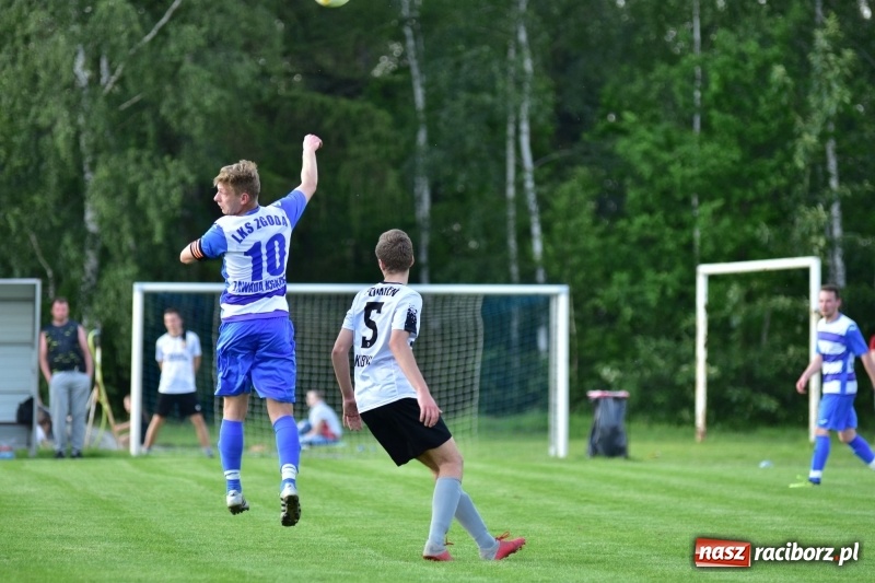 Zdjęcie w galerii na portalu naszraciborz.pl: Wyrównane starcie Kobyli z Zawadą Książęcą [FOTO] wiadomości z regionu