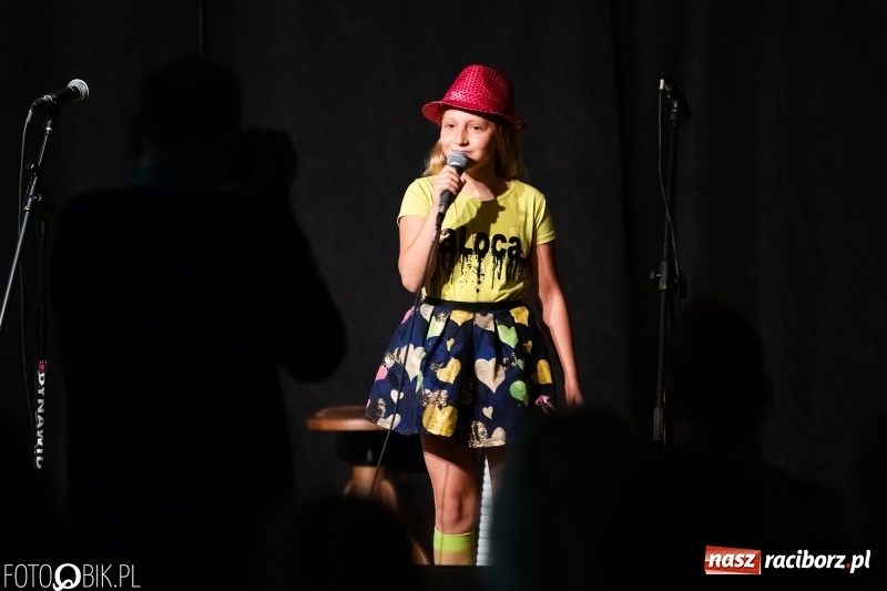 Zdjęcie w galerii na portalu naszraciborz.pl: Koncert z okazji Dnia Matki na Zamku Piastowskim wiadomości z regionu