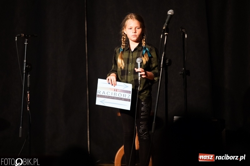 Zdjęcie w galerii na portalu naszraciborz.pl: Koncert z okazji Dnia Matki na Zamku Piastowskim wiadomości z regionu