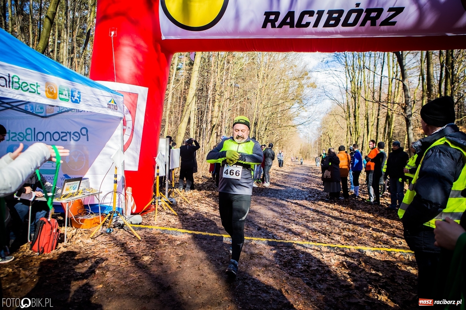 Zdjęcie w galerii na portalu naszraciborz.pl: Ścieżka spacerowa w Oborze doczekała się remontu  wiadomości z regionu