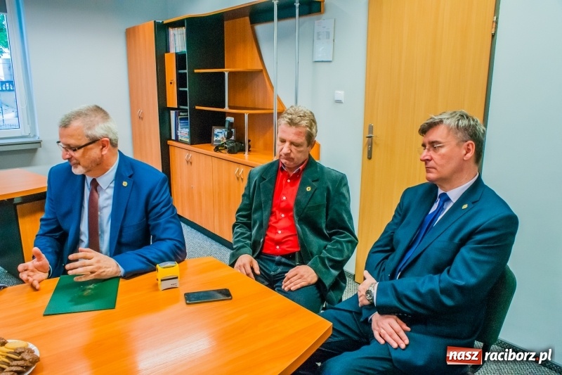 Zdjęcie w galerii na portalu naszraciborz.pl: Raciborski Mechanik i Eko-Okna podpisały list intencyjny w sprawie współpracy wiadomości z regionu