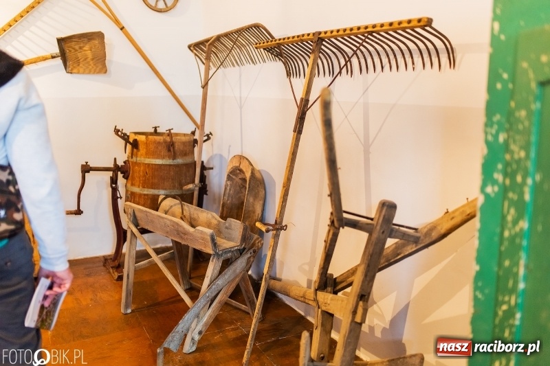 Zdjęcie w galerii na portalu naszraciborz.pl: W niedzielę zwiedzanie krzanowickiej izby regionalnej  wiadomości z regionu