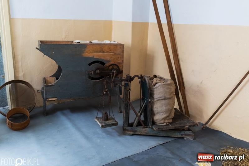 Zdjęcie w galerii na portalu naszraciborz.pl: W niedzielę zwiedzanie krzanowickiej izby regionalnej  wiadomości z regionu