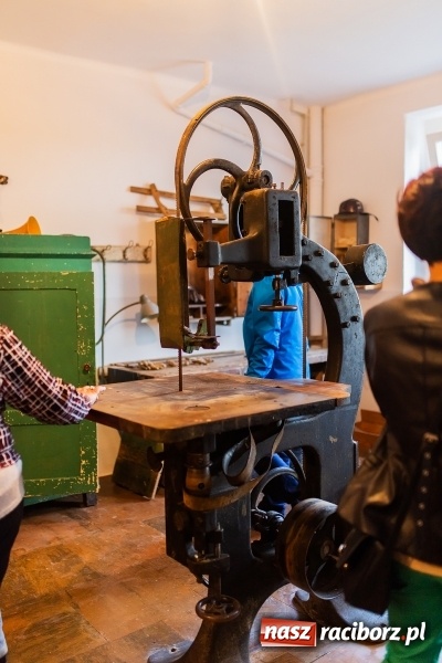 Zdjęcie w galerii na portalu naszraciborz.pl: W niedzielę zwiedzanie krzanowickiej izby regionalnej  wiadomości z regionu