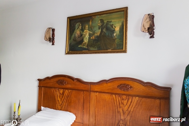 Zdjęcie w galerii na portalu naszraciborz.pl: W niedzielę zwiedzanie krzanowickiej izby regionalnej  wiadomości z regionu