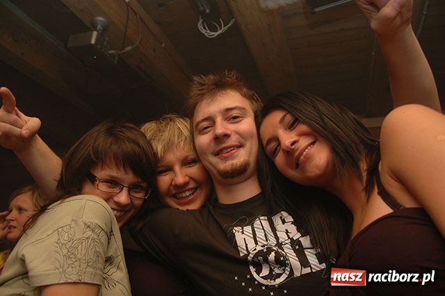 Zdjęcie w galerii na portalu naszraciborz.pl: Studenckie szalone wieczory wiadomości z regionu