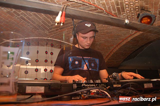 Zdjęcie w galerii na portalu naszraciborz.pl: Studenckie szalone wieczory wiadomości z regionu