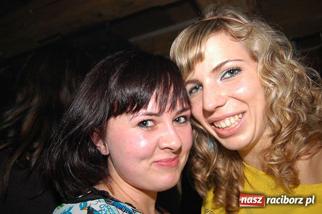 Zdjęcie w galerii na portalu naszraciborz.pl: Studenckie szalone wieczory wiadomości z regionu