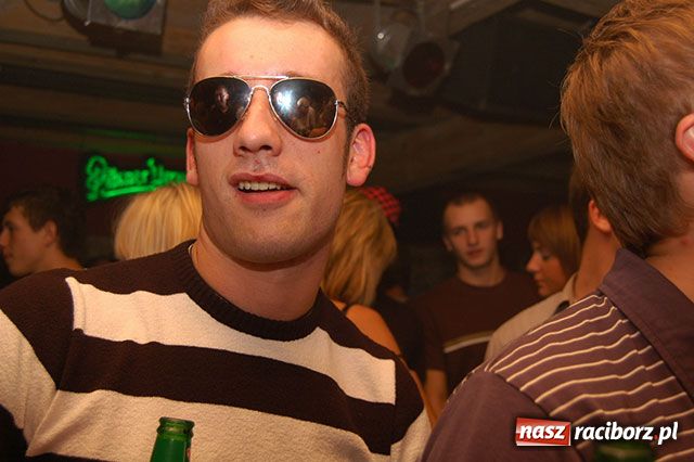 Zdjęcie w galerii na portalu naszraciborz.pl: Studenckie szalone wieczory wiadomości z regionu