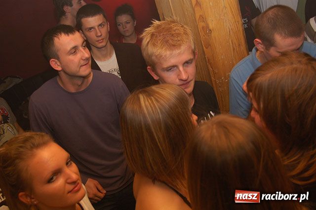 Zdjęcie w galerii na portalu naszraciborz.pl: Studenckie szalone wieczory wiadomości z regionu