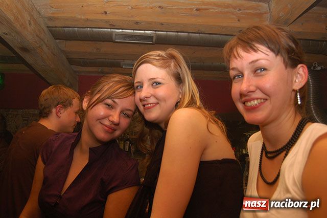 Zdjęcie w galerii na portalu naszraciborz.pl: Studenckie szalone wieczory wiadomości z regionu
