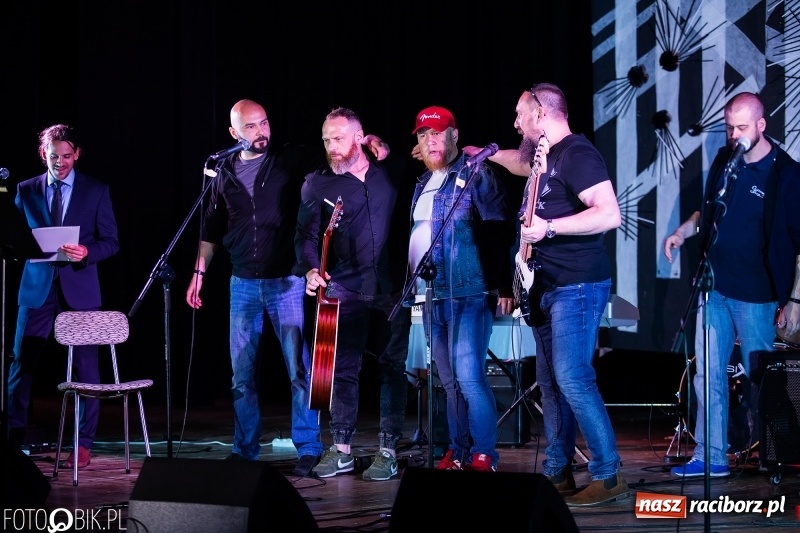 Zdjęcie w galerii na portalu naszraciborz.pl: Złote Kowadło dla MOW z Kamionka Wielkiego wiadomości z regionu