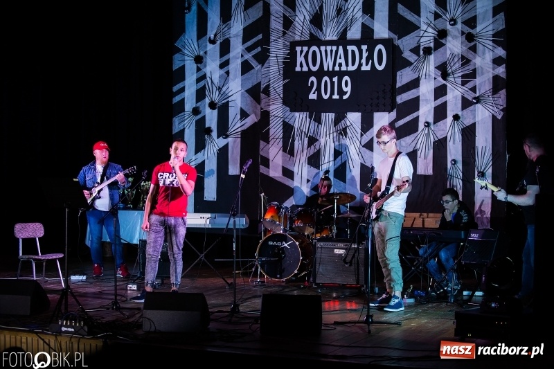 Zdjęcie w galerii na portalu naszraciborz.pl: Złote Kowadło dla MOW z Kamionka Wielkiego wiadomości z regionu