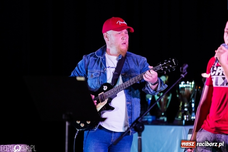 Zdjęcie w galerii na portalu naszraciborz.pl: Złote Kowadło dla MOW z Kamionka Wielkiego wiadomości z regionu