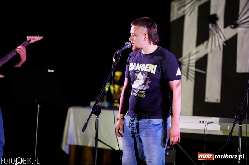 Zdjęcie w galerii na portalu naszraciborz.pl: Złote Kowadło dla MOW z Kamionka Wielkiego wiadomości z regionu