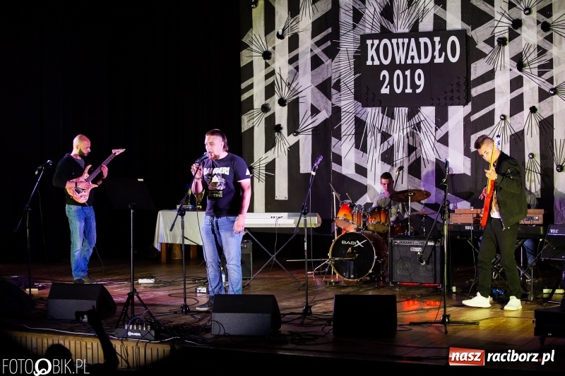 Zdjęcie w galerii na portalu naszraciborz.pl: Złote Kowadło dla MOW z Kamionka Wielkiego wiadomości z regionu