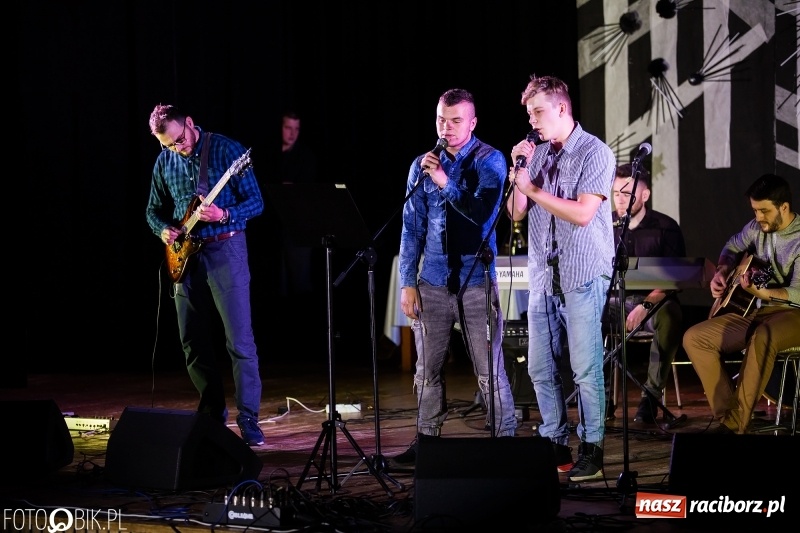 Zdjęcie w galerii na portalu naszraciborz.pl: Złote Kowadło dla MOW z Kamionka Wielkiego wiadomości z regionu