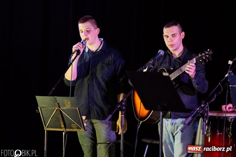 Zdjęcie w galerii na portalu naszraciborz.pl: Złote Kowadło dla MOW z Kamionka Wielkiego wiadomości z regionu