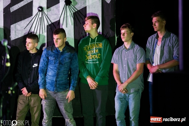 Zdjęcie w galerii na portalu naszraciborz.pl: Złote Kowadło dla MOW z Kamionka Wielkiego wiadomości z regionu