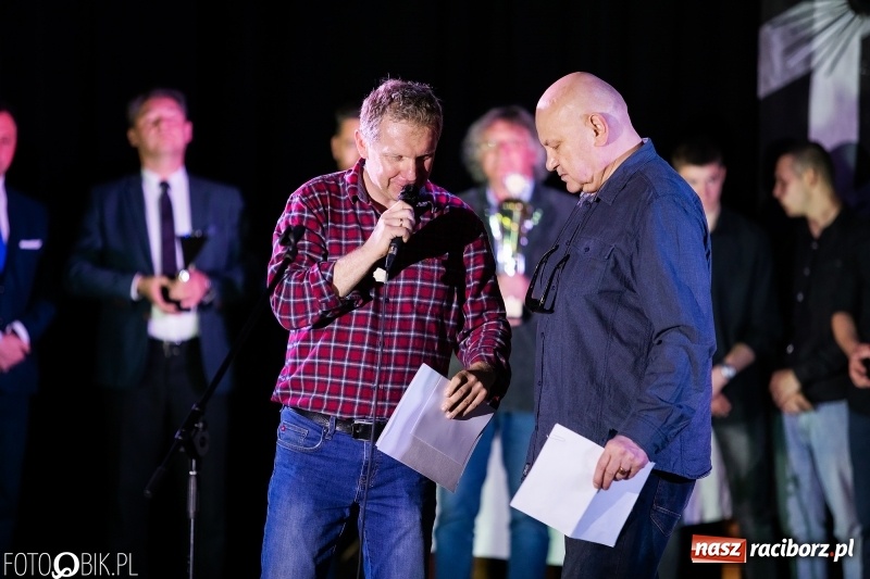 Zdjęcie w galerii na portalu naszraciborz.pl: Złote Kowadło dla MOW z Kamionka Wielkiego wiadomości z regionu