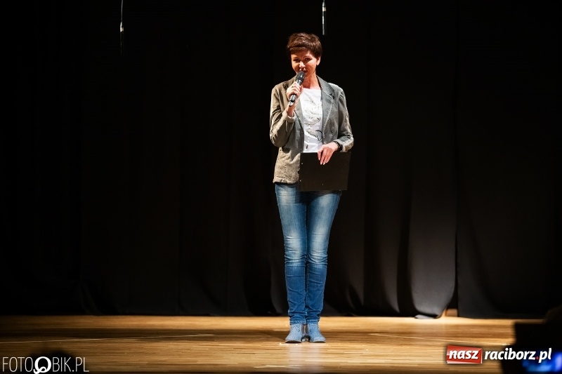 Zdjęcie w galerii na portalu naszraciborz.pl: Wieczór premier w Młodzieżowym Domu Kultury wiadomości z regionu