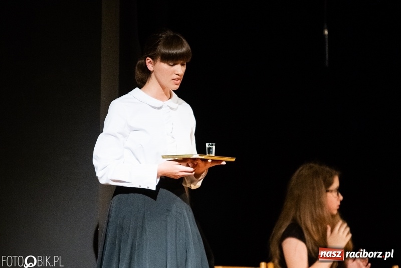 Zdjęcie w galerii na portalu naszraciborz.pl: Wieczór premier w Młodzieżowym Domu Kultury wiadomości z regionu