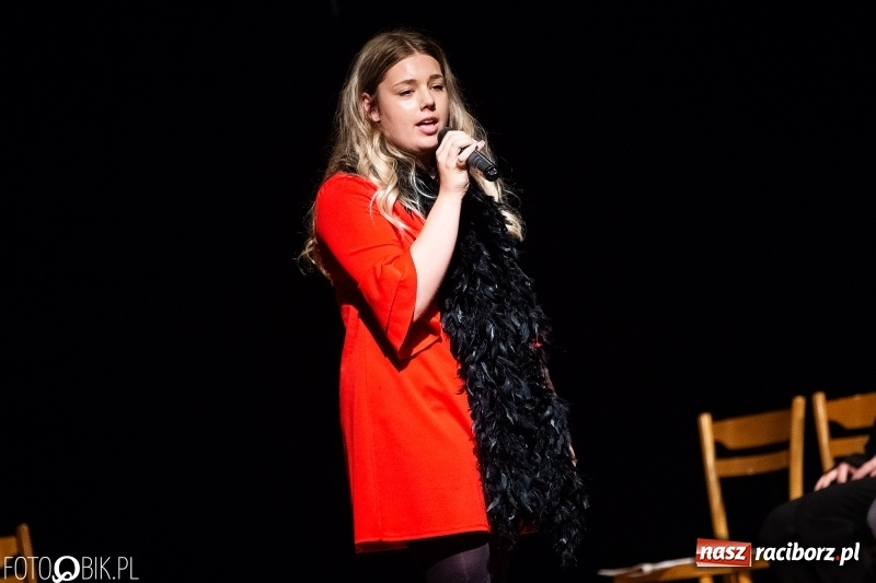 Zdjęcie w galerii na portalu naszraciborz.pl: Wieczór premier w Młodzieżowym Domu Kultury wiadomości z regionu