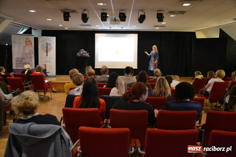 Zdjęcie w galerii na portalu naszraciborz.pl: Od inżyniera do osobistej stylistki. Kobieta z pasją za nami wiadomości z regionu