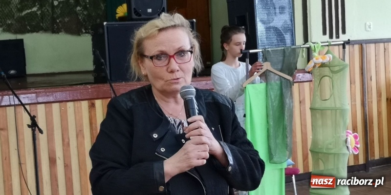 Zdjęcie w galerii na portalu naszraciborz.pl: Dzień Matki w Borucinie z teatrem i tańcem wiadomości z regionu