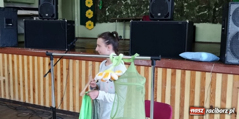 Zdjęcie w galerii na portalu naszraciborz.pl: Dzień Matki w Borucinie z teatrem i tańcem wiadomości z regionu