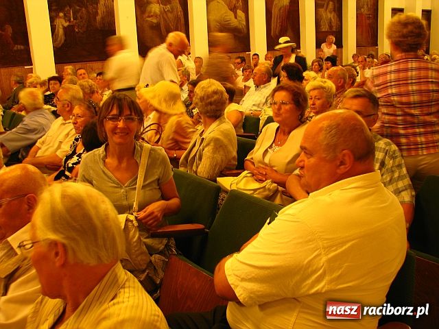 Zdjęcie w galerii na portalu naszraciborz.pl: Raciborscy Kresowianie na Jasnej Górze wiadomości z regionu