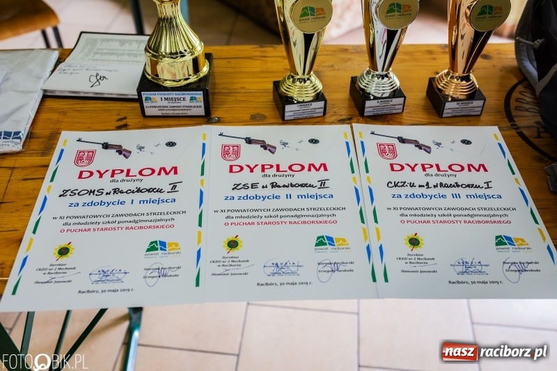 Zdjęcie w galerii na portalu naszraciborz.pl: Powiatowe Zawody Strzeleckie dla młodzieży szkół ponadgimnazjalnych wiadomości z regionu
