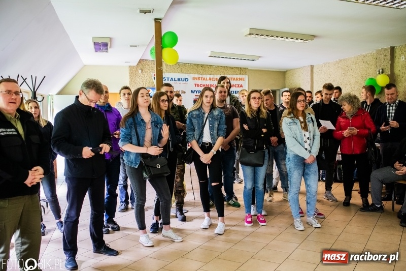 Zdjęcie w galerii na portalu naszraciborz.pl: Powiatowe Zawody Strzeleckie dla młodzieży szkół ponadgimnazjalnych wiadomości z regionu