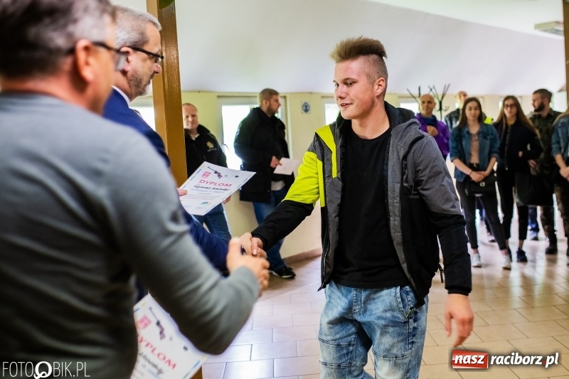 Zdjęcie w galerii na portalu naszraciborz.pl: Powiatowe Zawody Strzeleckie dla młodzieży szkół ponadgimnazjalnych wiadomości z regionu