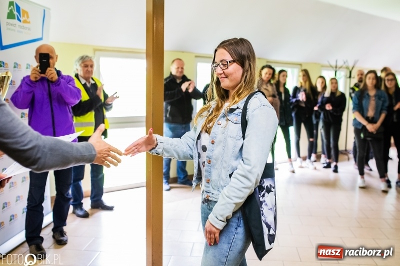 Zdjęcie w galerii na portalu naszraciborz.pl: Powiatowe Zawody Strzeleckie dla młodzieży szkół ponadgimnazjalnych wiadomości z regionu