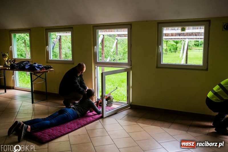 Zdjęcie w galerii na portalu naszraciborz.pl: Powiatowe Zawody Strzeleckie dla młodzieży szkół ponadgimnazjalnych wiadomości z regionu