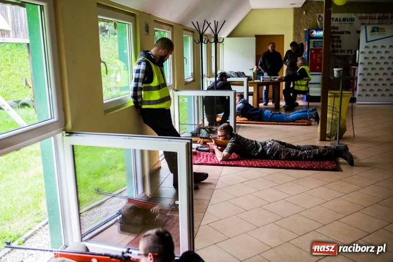 Zdjęcie w galerii na portalu naszraciborz.pl: Powiatowe Zawody Strzeleckie dla młodzieży szkół ponadgimnazjalnych wiadomości z regionu