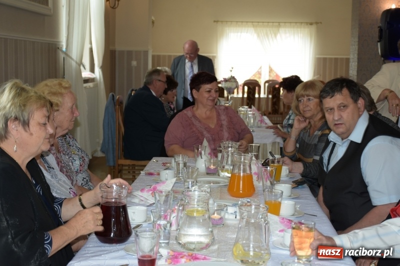Zdjęcie w galerii na portalu naszraciborz.pl: Dzień Matki i Dzień Ojca świętowali seniorzy  wiadomości z regionu