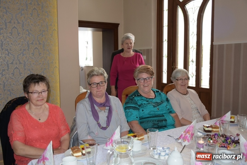 Zdjęcie w galerii na portalu naszraciborz.pl: Dzień Matki i Dzień Ojca świętowali seniorzy  wiadomości z regionu