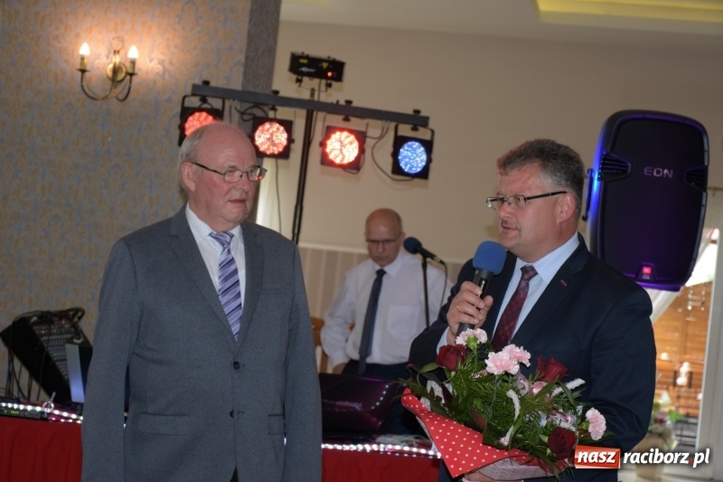 Zdjęcie w galerii na portalu naszraciborz.pl: Dzień Matki i Dzień Ojca świętowali seniorzy  wiadomości z regionu