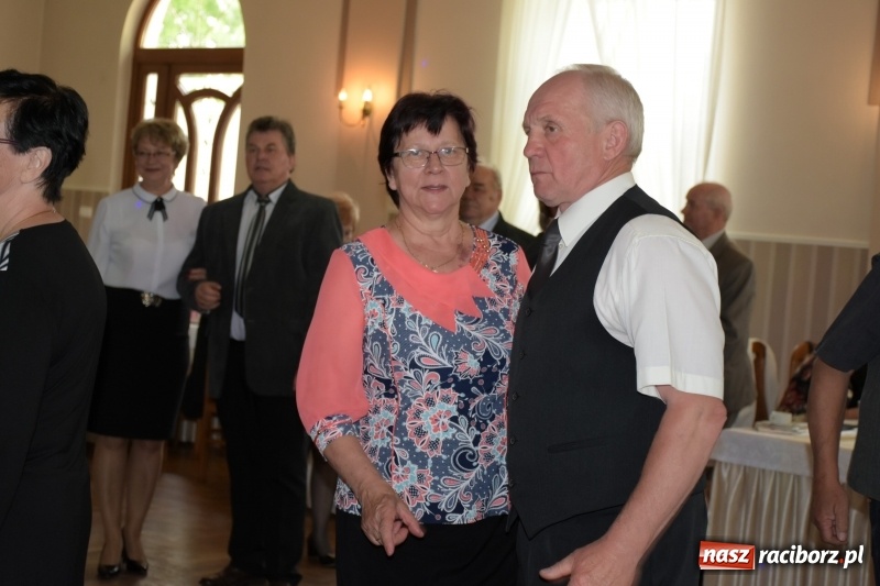 Zdjęcie w galerii na portalu naszraciborz.pl: Dzień Matki i Dzień Ojca świętowali seniorzy  wiadomości z regionu