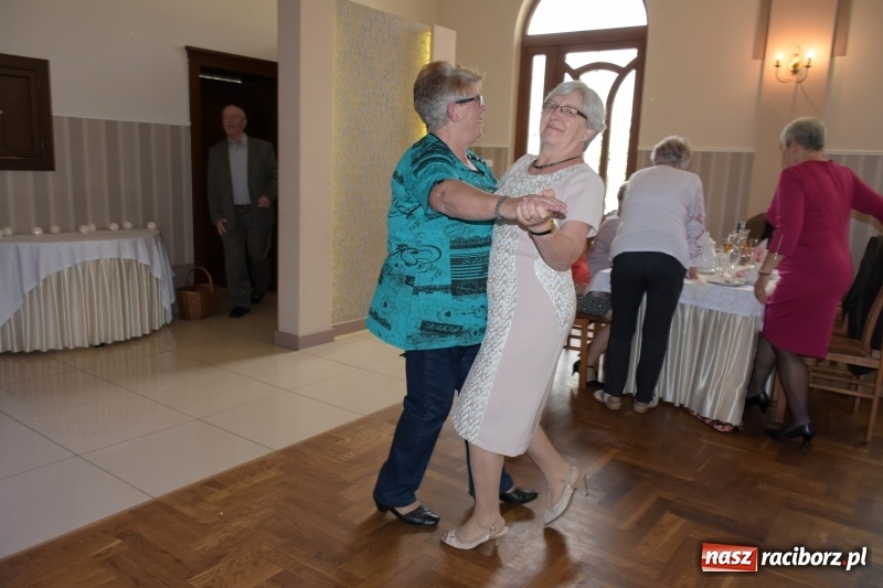 Zdjęcie w galerii na portalu naszraciborz.pl: Dzień Matki i Dzień Ojca świętowali seniorzy  wiadomości z regionu