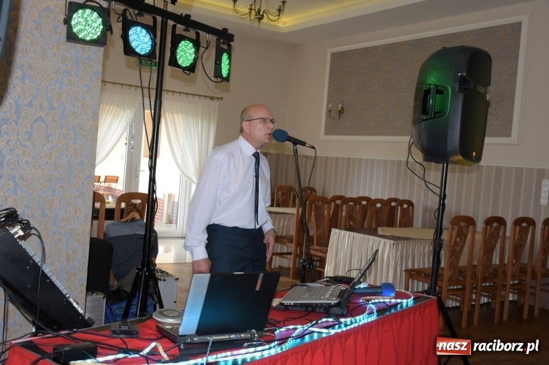 Zdjęcie w galerii na portalu naszraciborz.pl: Dzień Matki i Dzień Ojca świętowali seniorzy  wiadomości z regionu