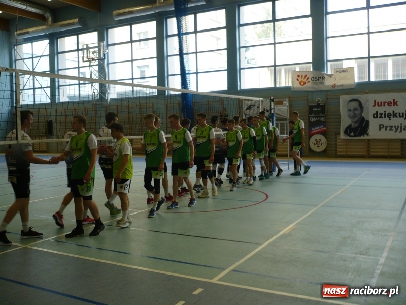 Zdjęcie w galerii na portalu naszraciborz.pl: Siatkarze Mechanika na podium Licealiady wojewódzkiej wiadomości z regionu