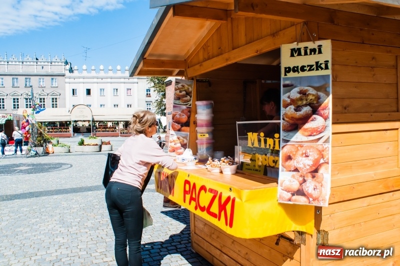Zdjęcie w galerii na portalu naszraciborz.pl: W Raciborzu rozpoczął się Jarmark św. Marcelego [FOTO] wiadomości z regionu
