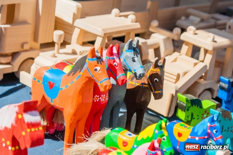 Zdjęcie w galerii na portalu naszraciborz.pl: W Raciborzu rozpoczął się Jarmark św. Marcelego [FOTO] wiadomości z regionu